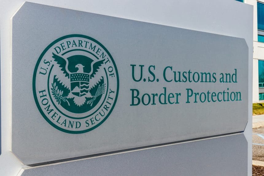BigStock US Customs Sign 1