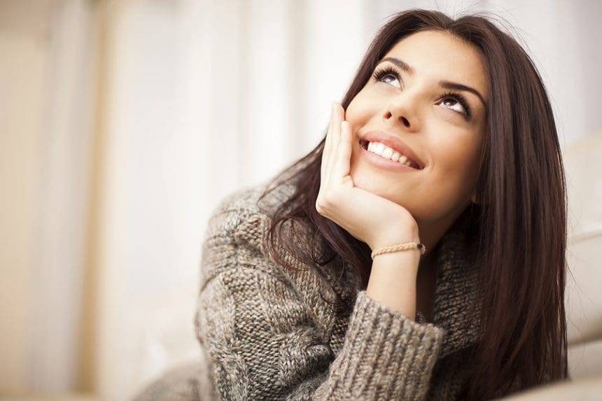 Why Women’s Knitwear Remains Essential for Layering