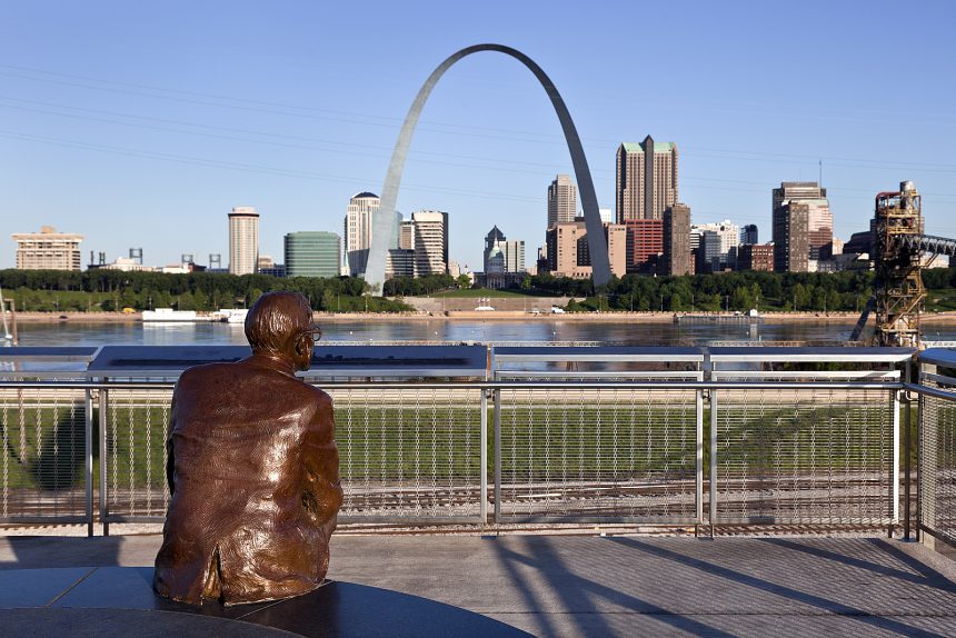 St. Louis Mayor Spencer Moves Budget Forward as Police Funding Lawsuit Continues