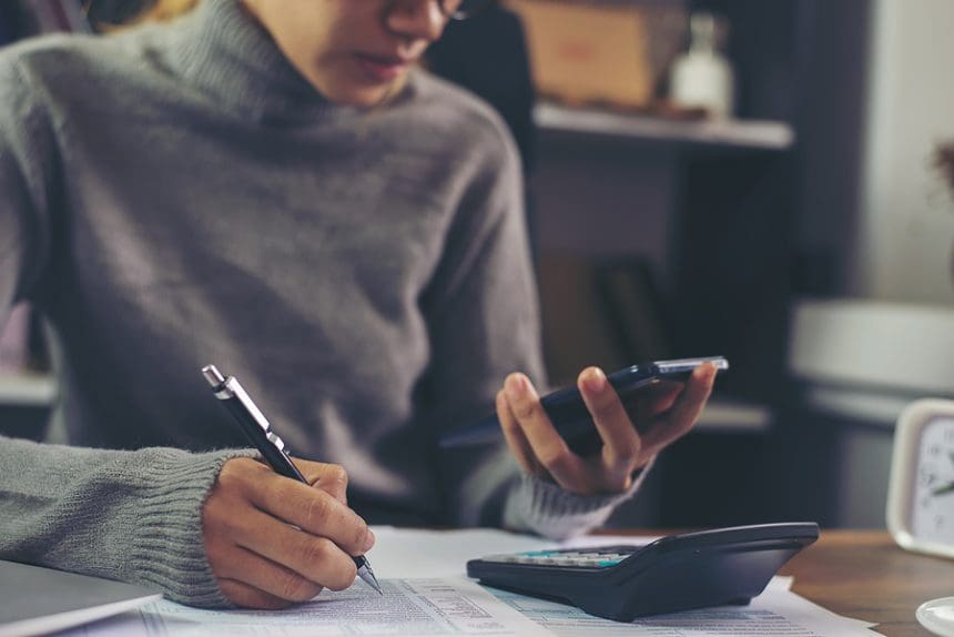 Filing Taxes Can Actually Save You Money If You Know How to Use H&R Block Properly
