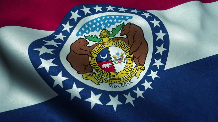 Missouri: The Complete Guide to the Great Show-Me State 1 Missouri Flag