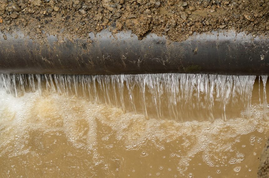 Major Water Main Break Floods Homes, Triggers Boil Water Advisory in Olivette and University City